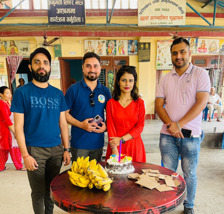 जन्मोत्सवको खर्चले वृद्धाश्रमका वृद्धवृद्धालाई खाना