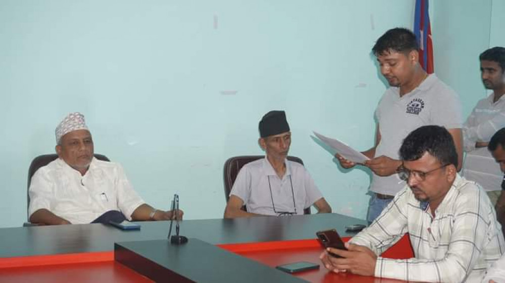 माओवादी केन्द्रले दमकमा बुझायो १९ बुँदे ज्ञापन पत्र