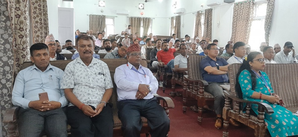 झापाका वडाध्यक्षहरुलाई क्षमता अभिवृद्ध तालिम शुरु
