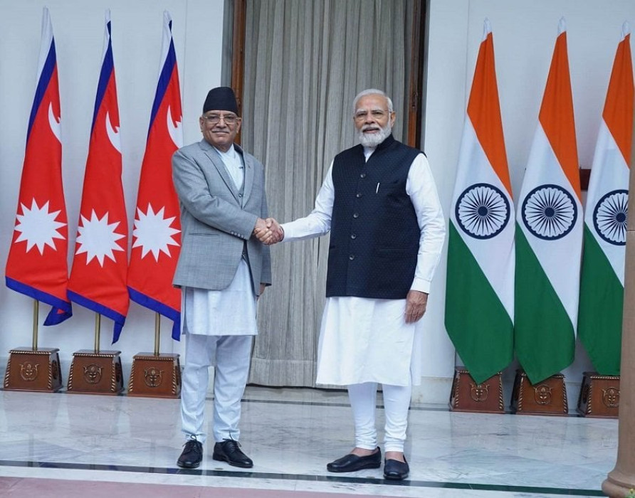 प्रधानमन्त्री मोदी र प्रचण्डबिच भेटवार्ता शुरु
