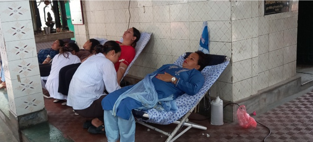 बार्षिकोत्सवमा रास्वपाले गर्यो रक्तदान