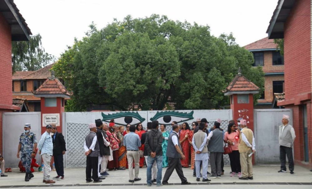 राजाको जन्मदिन मनाउन गएका राजावादीलाई निर्मल निवासमा ‘नो इन्ट्री’