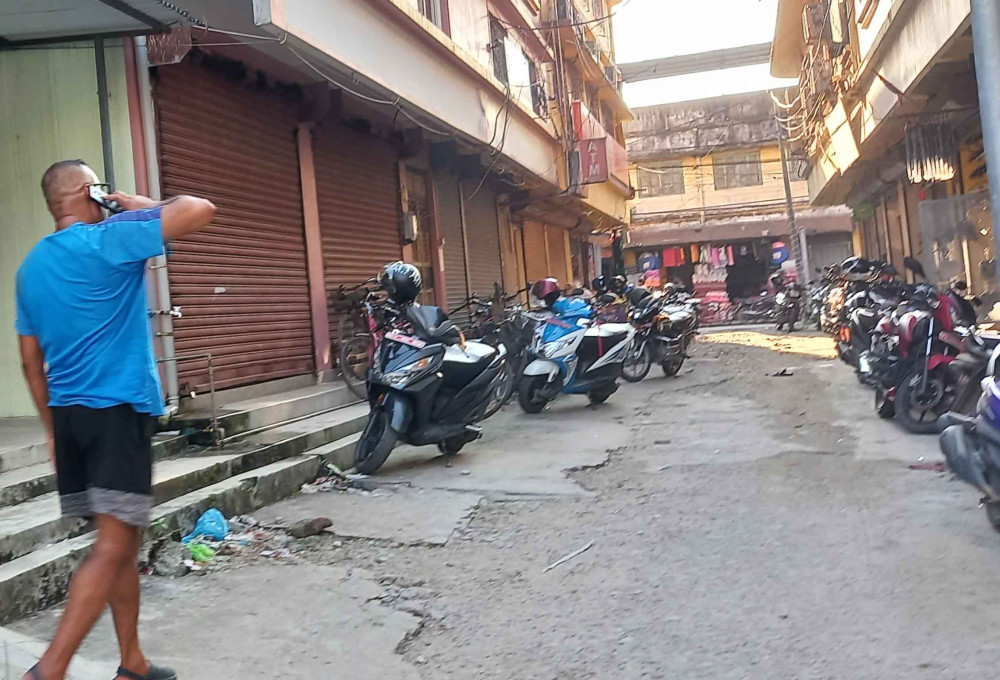 घोषको गोदाममा राजश्वको छापा