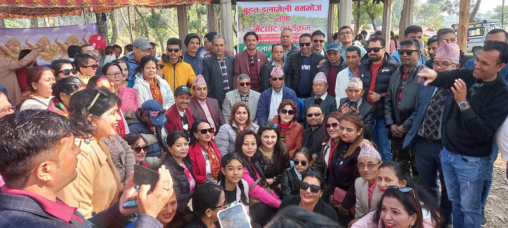 इलाम–झापा मैत्री समाजको वनभोज सम्पन्न, भवन निर्माणका लागि जग्गा उपलब्ध गराउने घोषणा