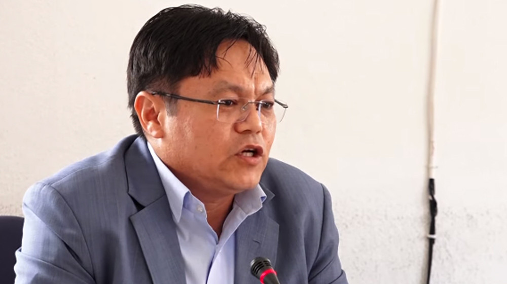 जहाज मर्मत गर्न अध्यक्ष अधिकारी उदासिन, गम्भीर भएर काम गर्न मन्त्री किराँतीको चेतावनी
