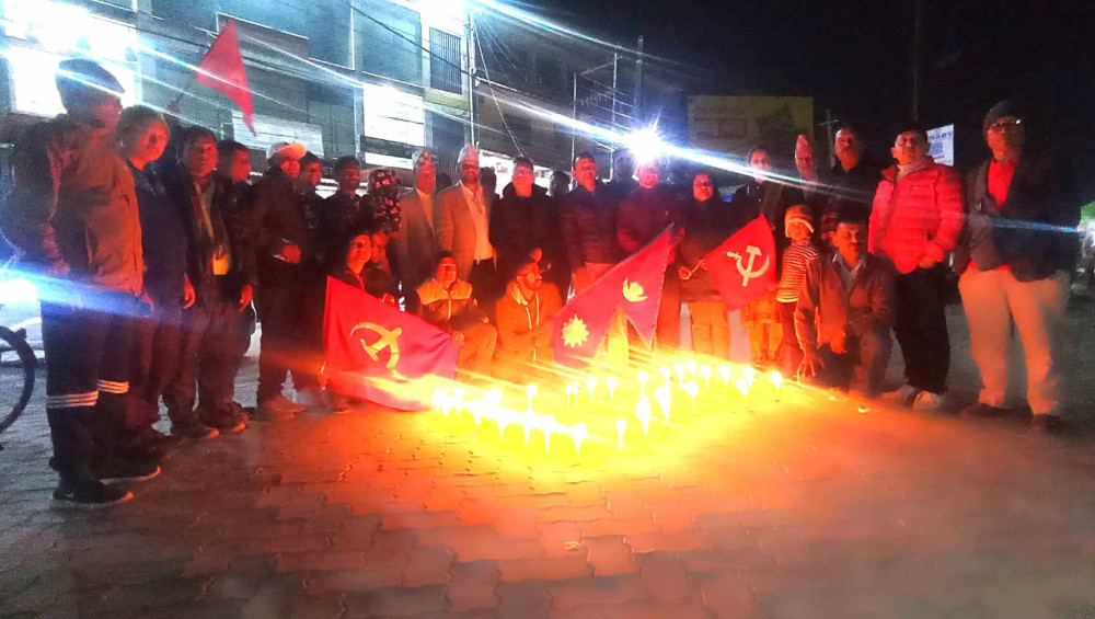 जनयुद्ध दिवसको पूर्वसन्ध्यामा दीप प्रज्वलन