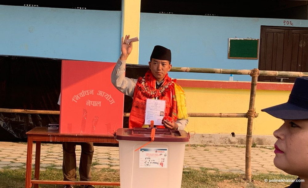 मतदान गर्दै सुहाङले भने :  जित्नेमा  विश्वस्त छु