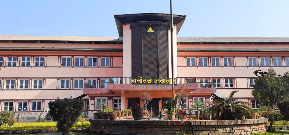 गृहमन्त्री लामिछाने विरुद्धको रिट दर्ता गर्न सर्वोच्चको आदेश