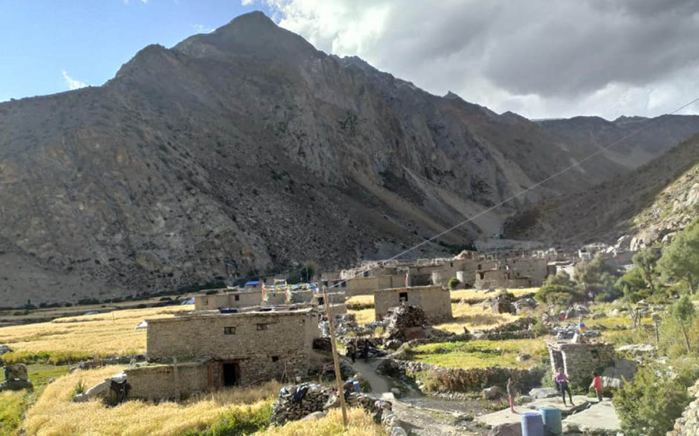 चीनसँग सीमा जोडिएको १४ वटा नाका आजदेखि सञ्चालनमा