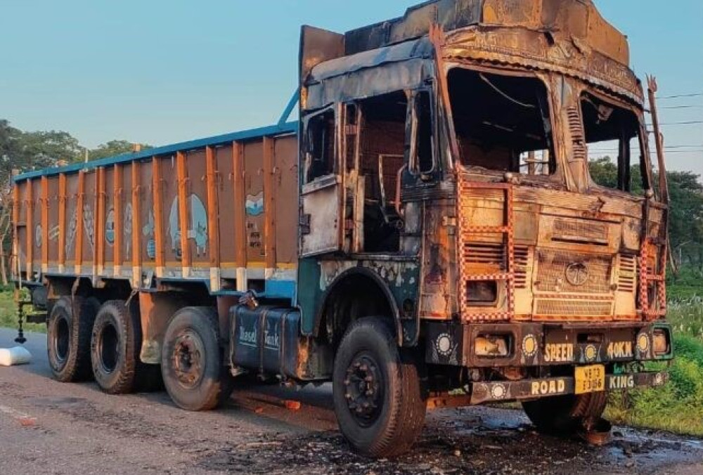 दुर्गा प्रसाईका समर्थकले जलाएका ट्रक चालकको मृत्यु