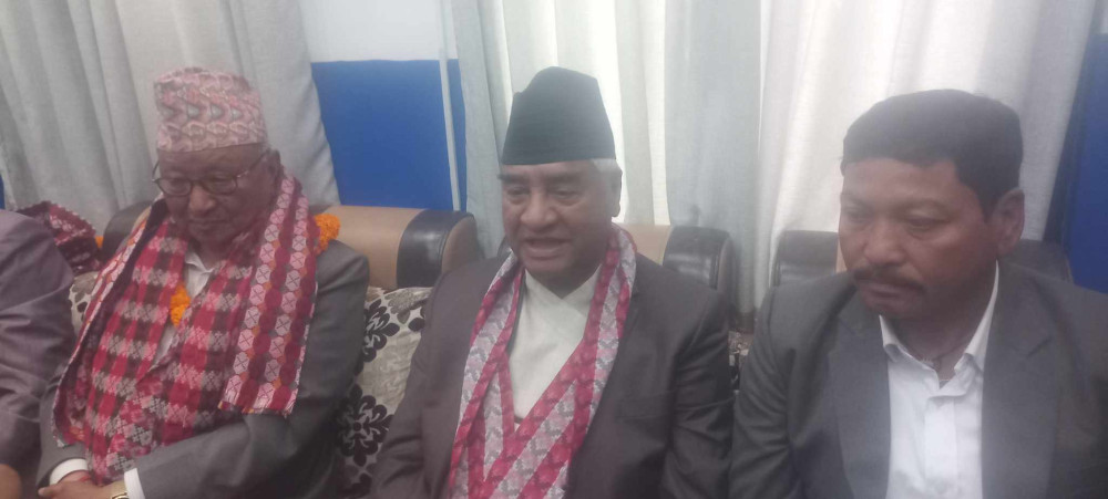 राजतन्त्र फर्कने हल्ला मात्र हो - देउवा
