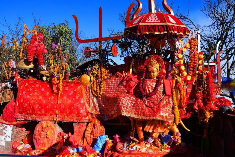 नयाँ वर्षमा ३ हजारले गरे पाथिभरा दर्शन